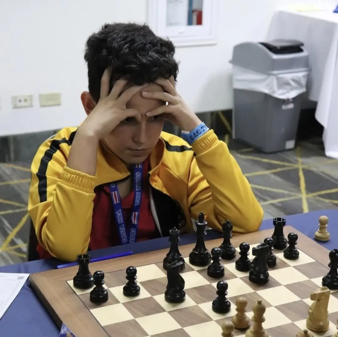 Lucas Giachino, alumno de ajedrez de Academia del Rey